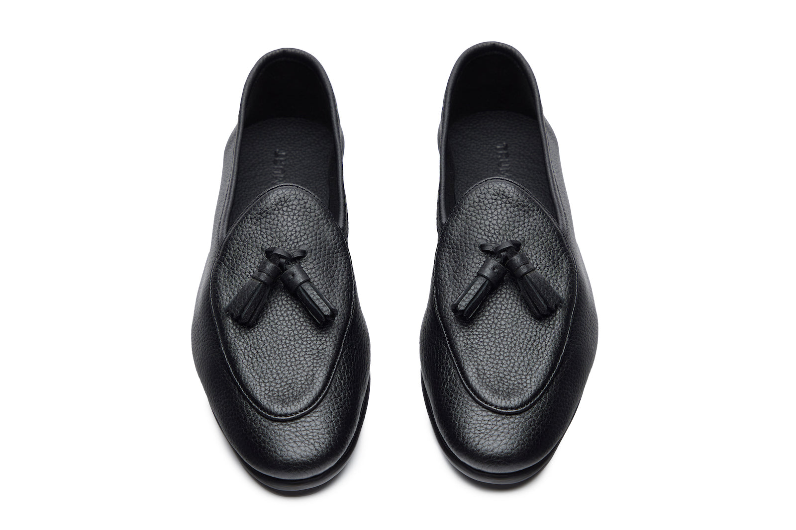 Belgian Loafer With Tassles In Black