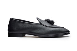 Belgian Loafer With Tassles In Black