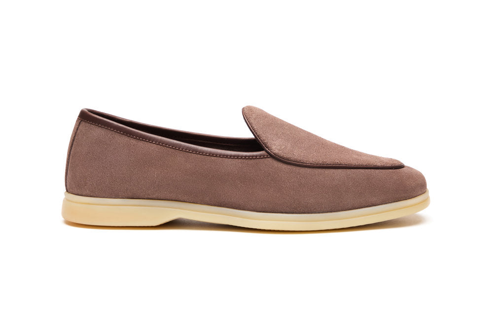 Belgian yacht loafers in Mocha Suede