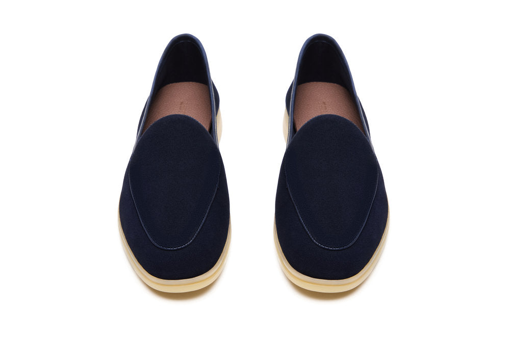 Belgian Yacht loafers in Navy Suede