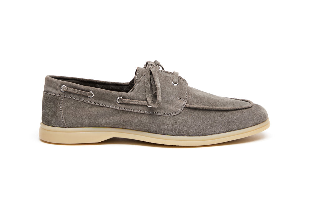 Boat Shoes in Dark Grey Suede
