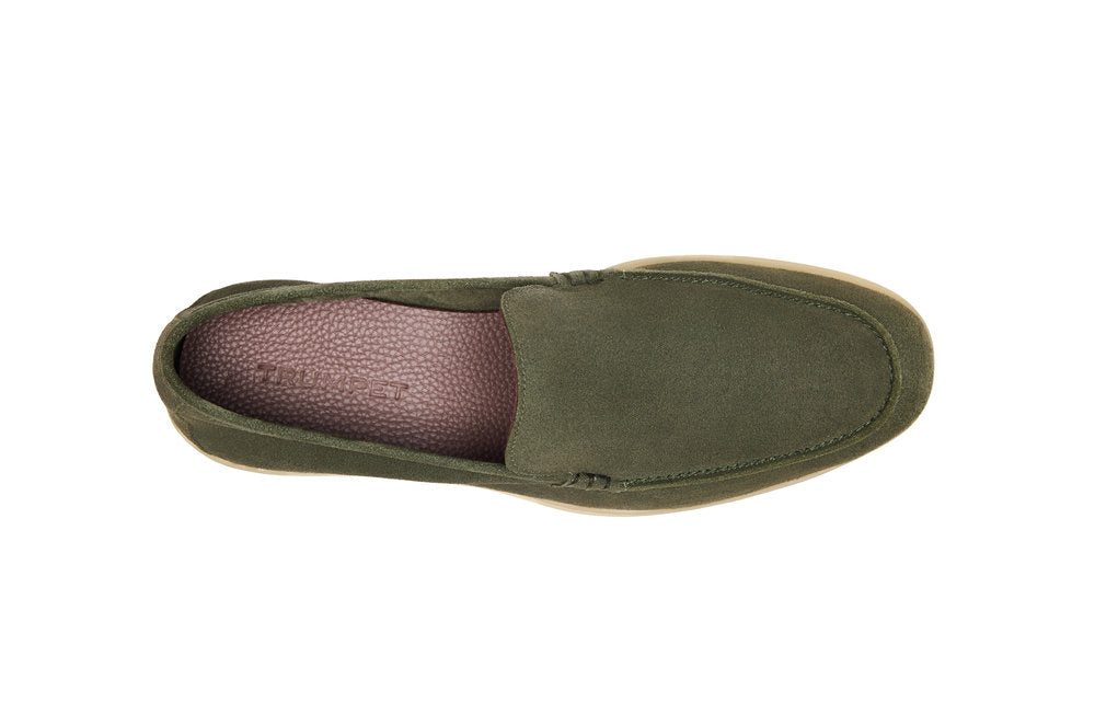 Yacht loafers in Olive Suede
